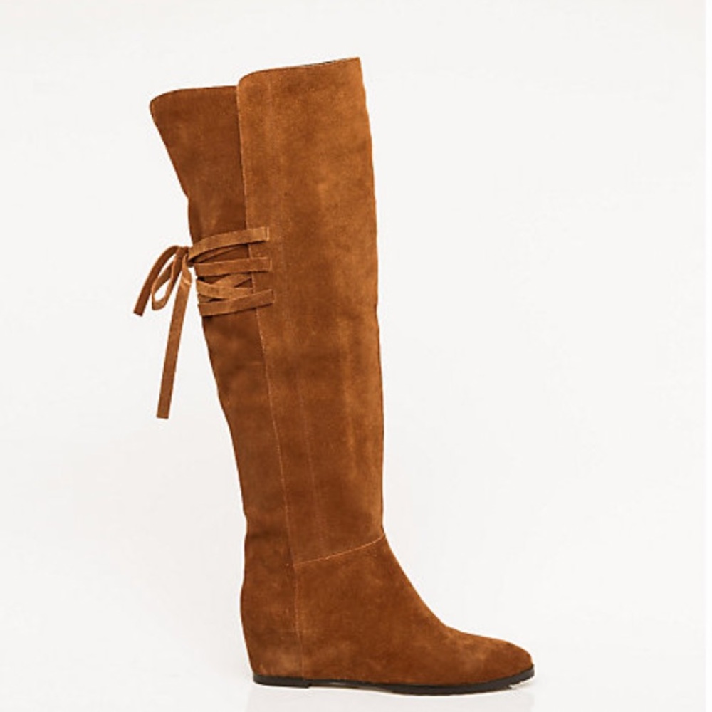 🆕 Le Chateau Brandy Wedge Suede Leather Boho Boots -Size 8- retail @ $225
